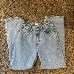 Abercrombie 90’s Straight Ultra High Rise
